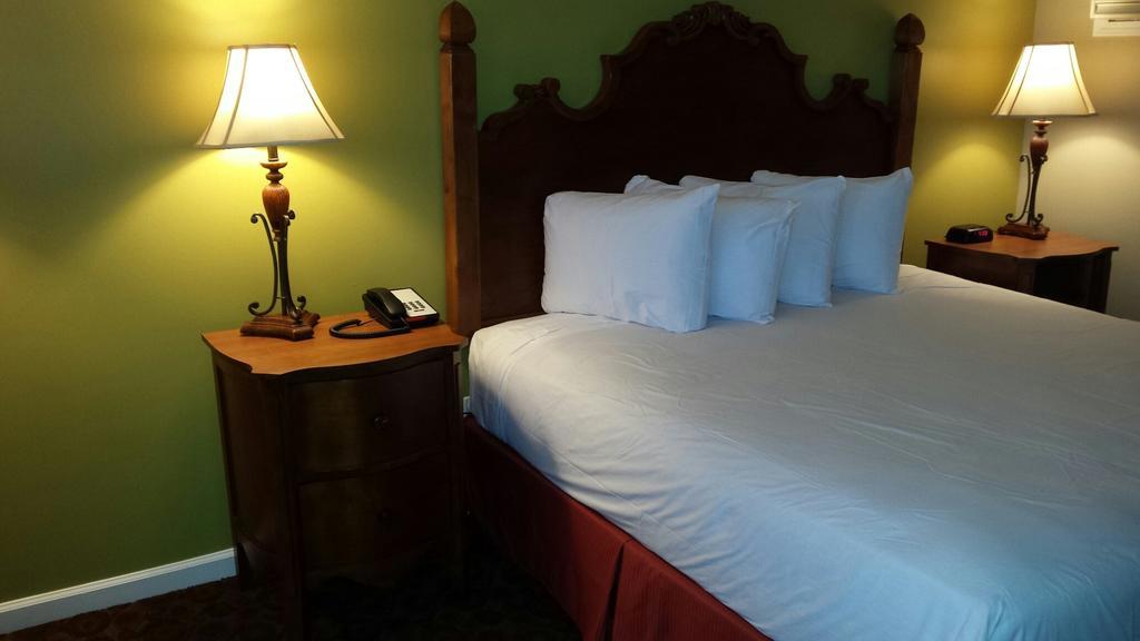 Kentucky Lake Inn Gilbertsville Cameră foto